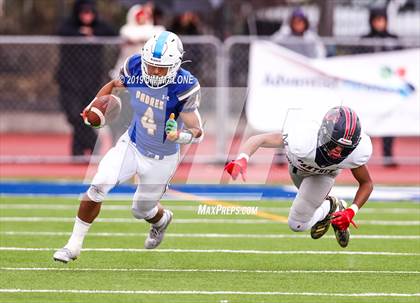 Thumbnail 3 in San Joaquin Memorial @ Serra (CIF NorCal D 1-A Regional Final) photogallery.