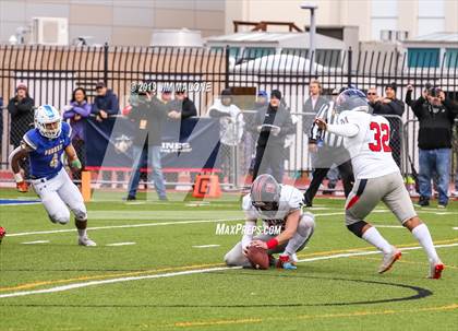 Thumbnail 3 in San Joaquin Memorial @ Serra (CIF NorCal D 1-A Regional Final) photogallery.