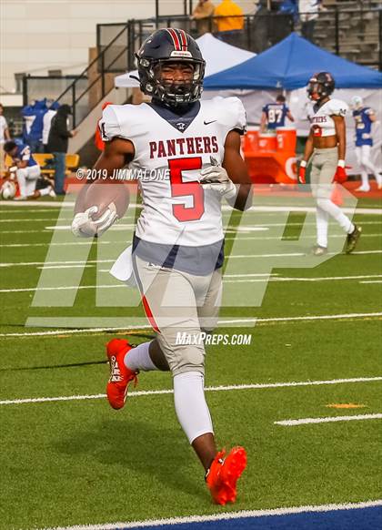 Thumbnail 1 in San Joaquin Memorial @ Serra (CIF NorCal D 1-A Regional Final) photogallery.