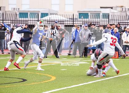 Thumbnail 3 in San Joaquin Memorial @ Serra (CIF NorCal D 1-A Regional Final) photogallery.