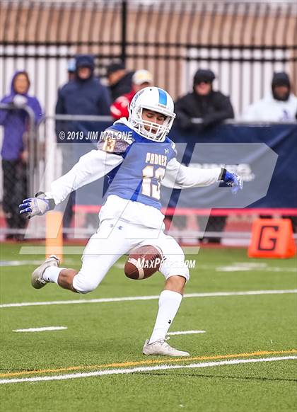 Thumbnail 1 in San Joaquin Memorial @ Serra (CIF NorCal D 1-A Regional Final) photogallery.