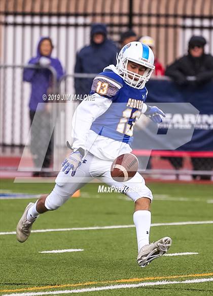 Thumbnail 3 in San Joaquin Memorial @ Serra (CIF NorCal D 1-A Regional Final) photogallery.