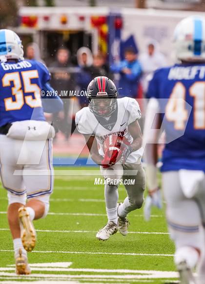 Thumbnail 3 in San Joaquin Memorial @ Serra (CIF NorCal D 1-A Regional Final) photogallery.