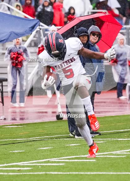 Thumbnail 1 in San Joaquin Memorial @ Serra (CIF NorCal D 1-A Regional Final) photogallery.