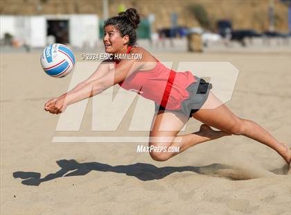 Thumbnail 1 in Louisville @ Harvard-Westlake photogallery.