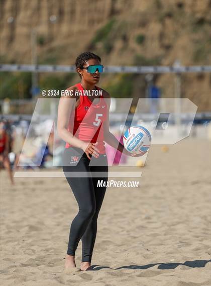 Thumbnail 2 in Louisville @ Harvard-Westlake photogallery.