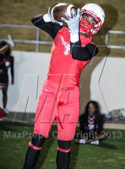 Thumbnail 2 in Marshall Vs Wylie (UIL 4A Bi-District Playoff) photogallery.