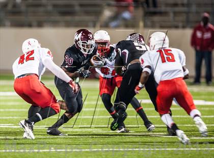 Thumbnail 2 in Marshall Vs Wylie (UIL 4A Bi-District Playoff) photogallery.