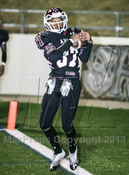 Thumbnail 1 in Marshall Vs Wylie (UIL 4A Bi-District Playoff) photogallery.