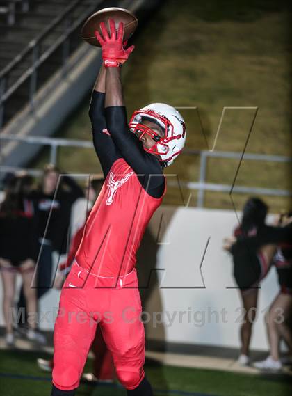 Thumbnail 3 in Marshall Vs Wylie (UIL 4A Bi-District Playoff) photogallery.