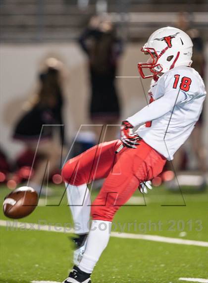 Thumbnail 2 in Marshall Vs Wylie (UIL 4A Bi-District Playoff) photogallery.