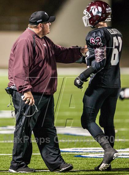 Thumbnail 2 in Marshall Vs Wylie (UIL 4A Bi-District Playoff) photogallery.