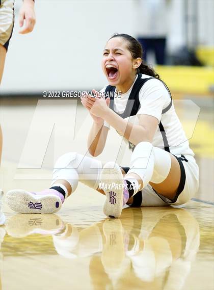 Thumbnail 1 in Keller vs Fossil Ridge photogallery.