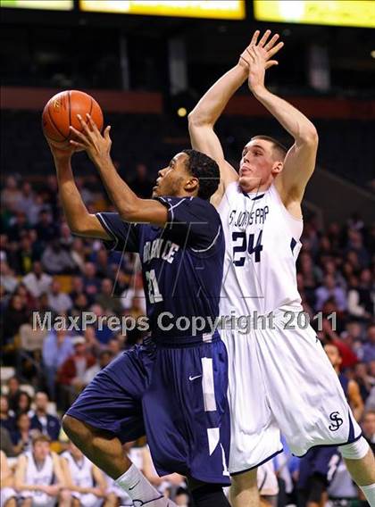 Thumbnail 2 in Lawrence vs St. John's Prep (MIAA Division 1 North Final) photogallery.