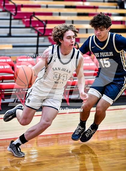 Thumbnail 1 in San Juan Hills vs. Dos Pueblos (Nike Extravaganza) photogallery.