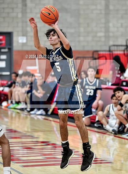 Thumbnail 2 in San Juan Hills vs. Dos Pueblos (Nike Extravaganza) photogallery.