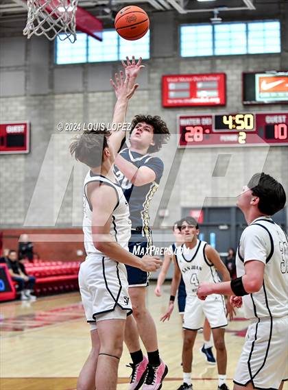 Thumbnail 3 in San Juan Hills vs. Dos Pueblos (Nike Extravaganza) photogallery.
