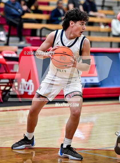 Thumbnail 3 in San Juan Hills vs. Dos Pueblos (Nike Extravaganza) photogallery.