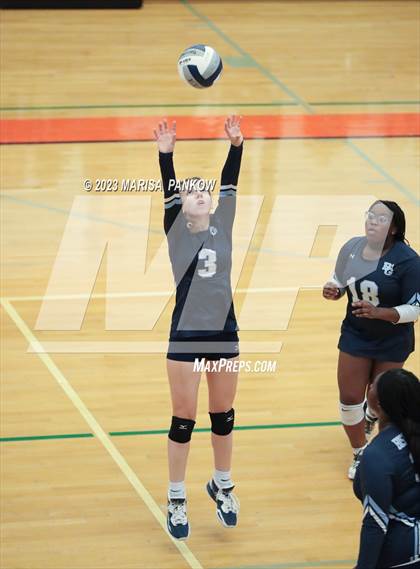 Thumbnail 2 in Bishop Grimes vs Phoenix photogallery.