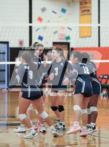 Thumbnail 3 in Bishop Grimes vs Phoenix photogallery.