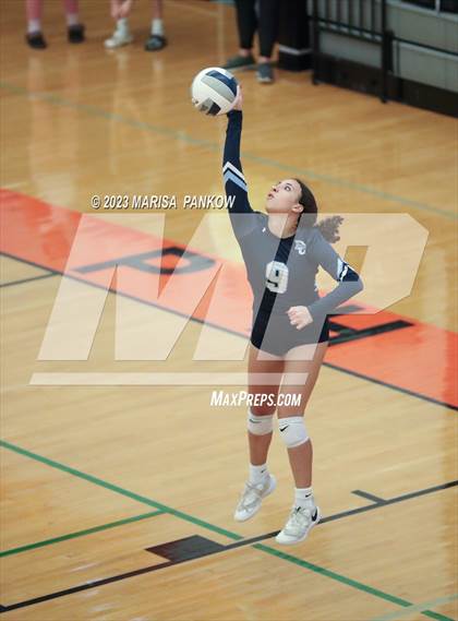 Thumbnail 2 in Bishop Grimes vs Phoenix photogallery.