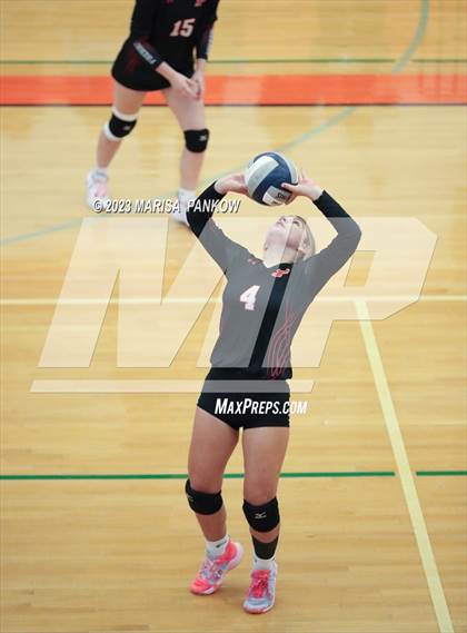 Thumbnail 3 in Bishop Grimes vs Phoenix photogallery.