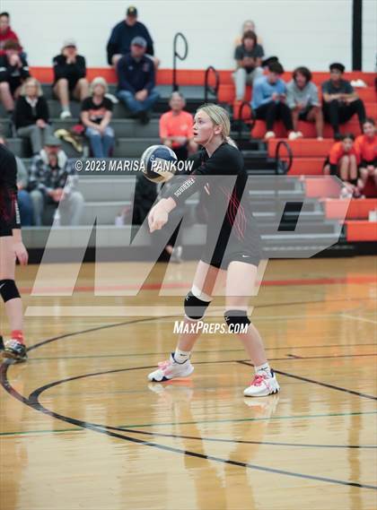 Thumbnail 2 in Bishop Grimes vs Phoenix photogallery.