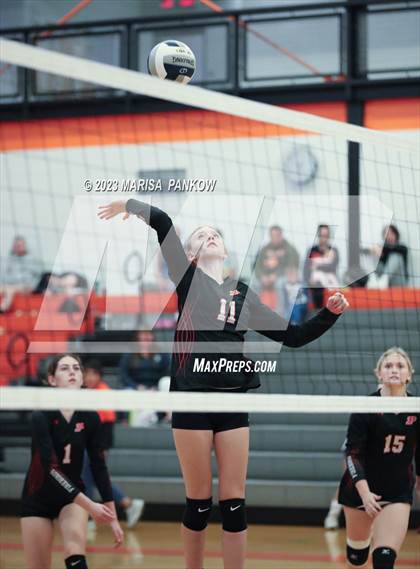 Thumbnail 3 in Bishop Grimes vs Phoenix photogallery.