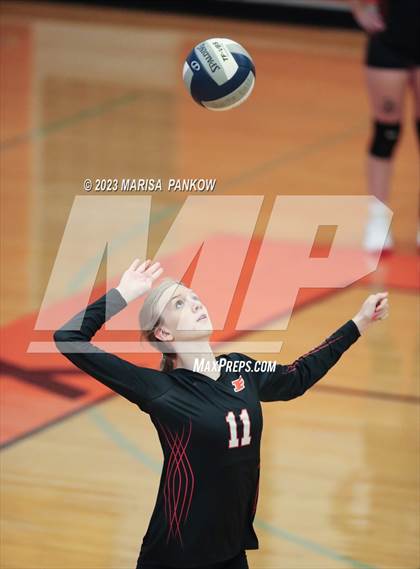 Thumbnail 2 in Bishop Grimes vs Phoenix photogallery.