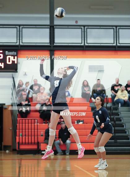 Thumbnail 1 in Bishop Grimes vs Phoenix photogallery.