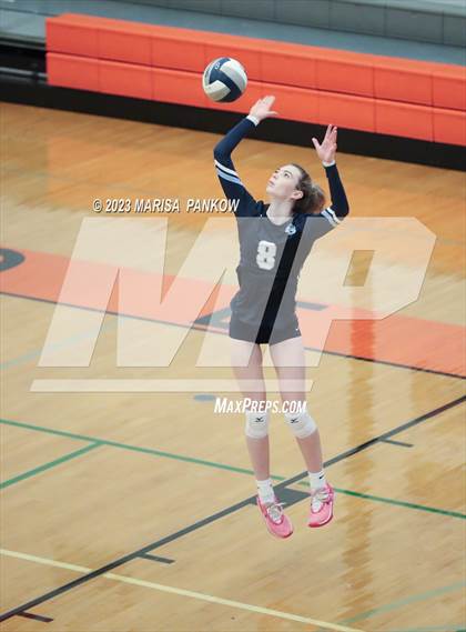 Thumbnail 3 in Bishop Grimes vs Phoenix photogallery.