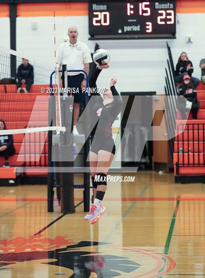 Thumbnail 3 in Bishop Grimes vs Phoenix photogallery.
