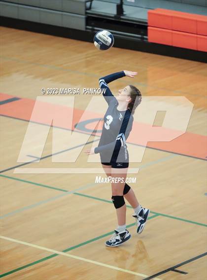 Thumbnail 2 in Bishop Grimes vs Phoenix photogallery.