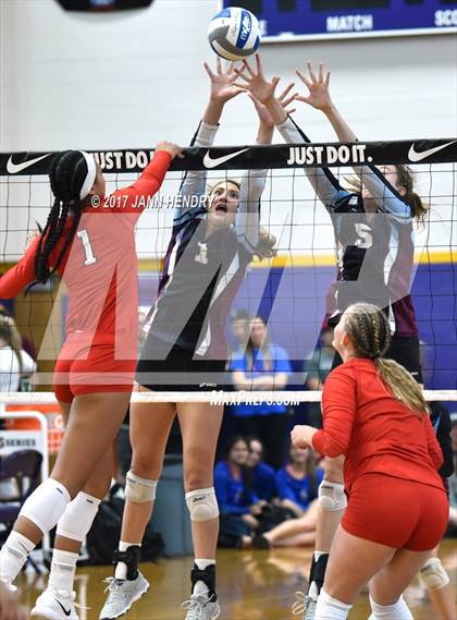 Thumbnail 1 in Assumption vs. Redondo Union (Durango Fall Classic Championship) photogallery.