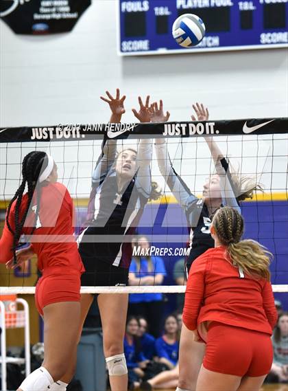 Thumbnail 2 in Assumption vs. Redondo Union (Durango Fall Classic Championship) photogallery.