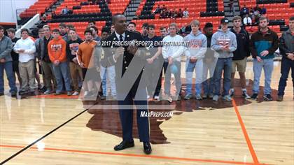 Thumbnail 2 in Aledo TOC Ceremony photogallery.