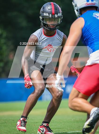 Thumbnail 1 in Cleveland Central vs Center Hill (U of Memphis 7v7) photogallery.