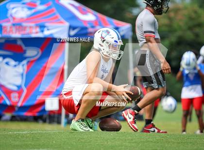Thumbnail 1 in Cleveland Central vs Center Hill (U of Memphis 7v7) photogallery.
