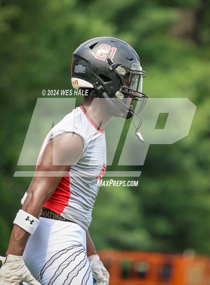 Thumbnail 3 in Cleveland Central vs Center Hill (U of Memphis 7v7) photogallery.