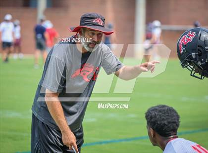 Thumbnail 3 in Cleveland Central vs Center Hill (U of Memphis 7v7) photogallery.