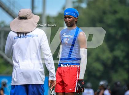 Thumbnail 2 in Cleveland Central vs Center Hill (U of Memphis 7v7) photogallery.