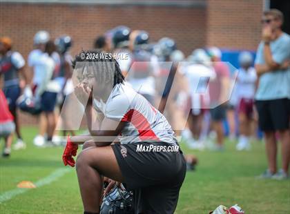 Thumbnail 1 in Cleveland Central vs Center Hill (U of Memphis 7v7) photogallery.