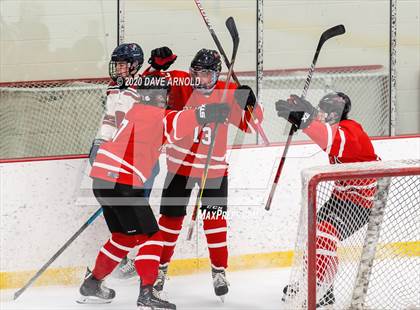 Thumbnail 1 in Dexter Southfield @ Rivers photogallery.