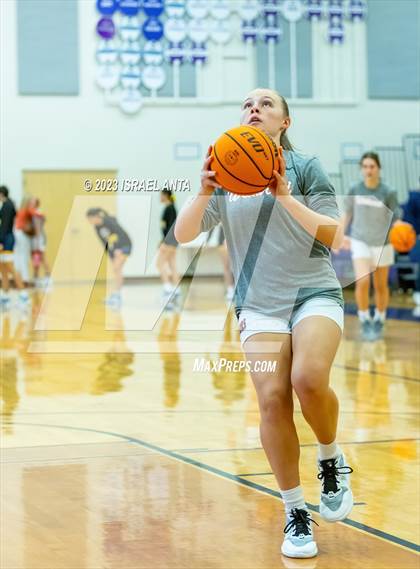 Thumbnail 1 in Eastwood vs. Round Rock Westwood (I45 Showdown) photogallery.