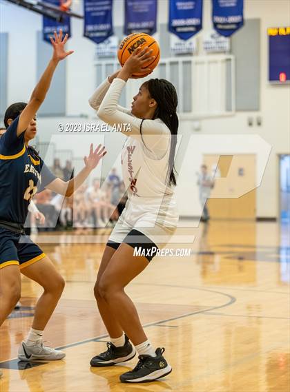 Thumbnail 2 in Eastwood vs. Round Rock Westwood (I45 Showdown) photogallery.