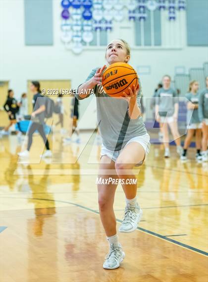 Thumbnail 1 in Eastwood vs. Round Rock Westwood (I45 Showdown) photogallery.