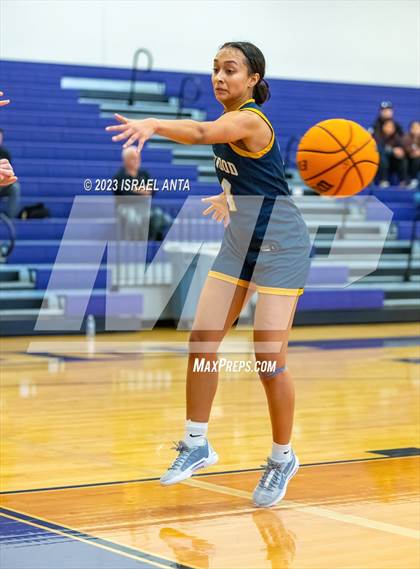 Thumbnail 3 in Eastwood vs. Round Rock Westwood (I45 Showdown) photogallery.