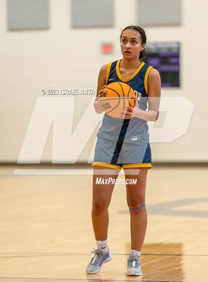 Thumbnail 2 in Eastwood vs. Round Rock Westwood (I45 Showdown) photogallery.