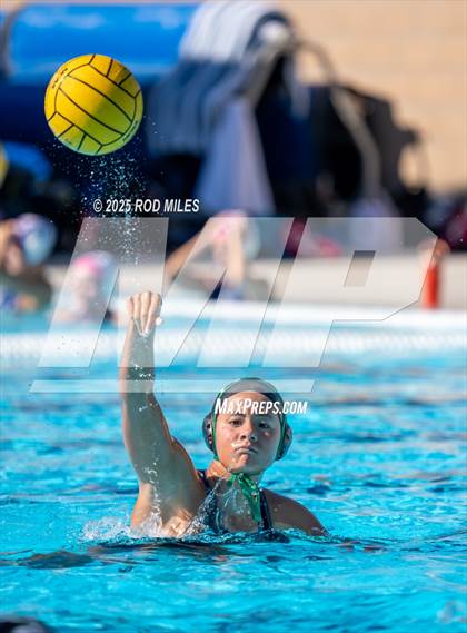 Thumbnail 2 in Granite Bay vs. St. Ignatius College Preparatory photogallery.