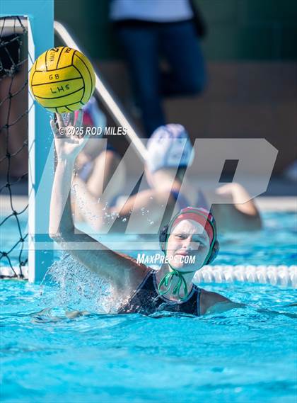 Thumbnail 2 in Granite Bay vs. St. Ignatius College Preparatory photogallery.